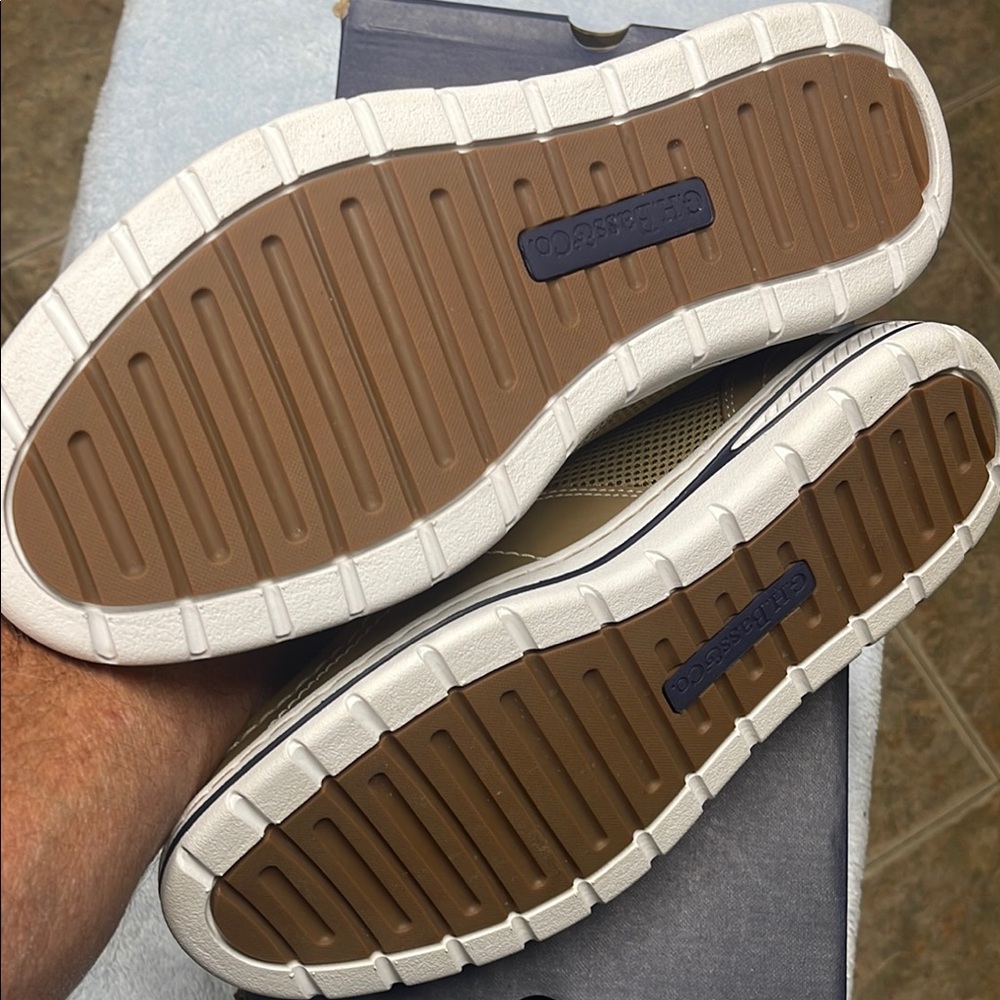 G.H. Bass & Co. Brown and White Boat Shoes with Moccasin Toe - Picture 6 of 10